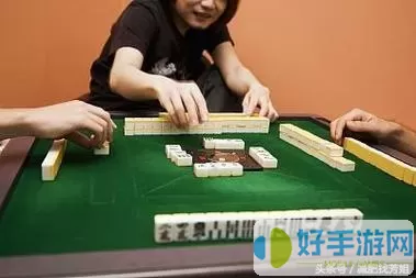 天津麻将的抓牌和打牌方向 麻将抓牌和打牌顺序图解